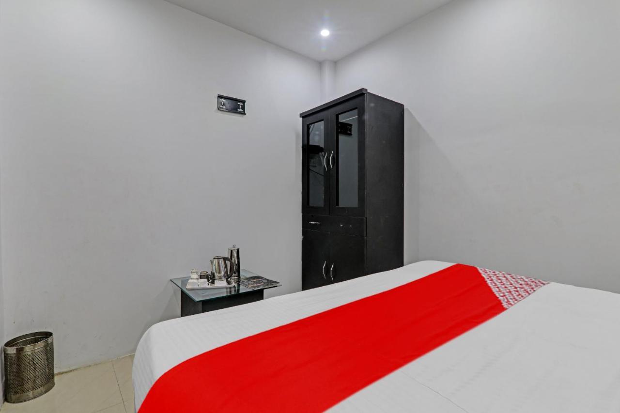 Hotel Oyo Flagship 81064 Chaudhary In Gorakhpur Exterior foto
